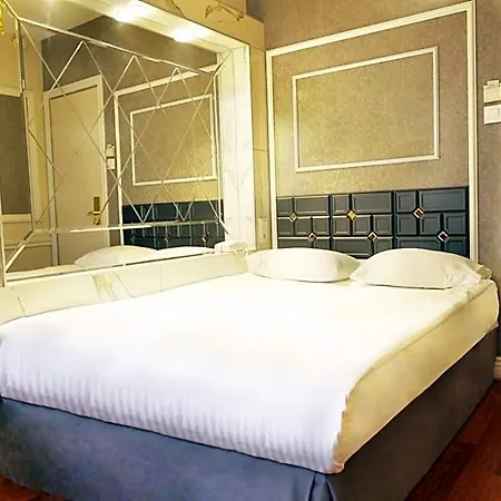 Bakirkoy Tashan Business & Airport מלון 3*