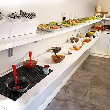 Bakirkoy Tashan Business & Airport 3*
